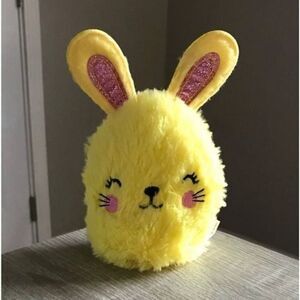 NWOT … Yellow Bunny Plush
